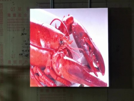 荊州沙市區荊州工業園室內全彩P1.86  尺寸1.28x1.28m，像素點688x688